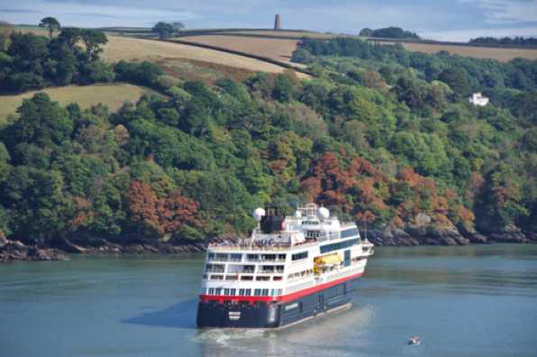14 September 2022 - 14:57:53

------------------------
Cruise ship Maud departs from Dartmouth